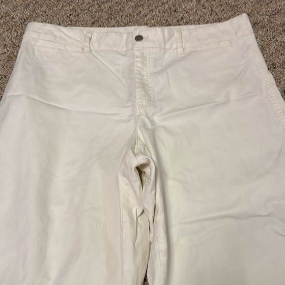 Gap wide leg high-rise white capri jeans - Picture 2 of 5